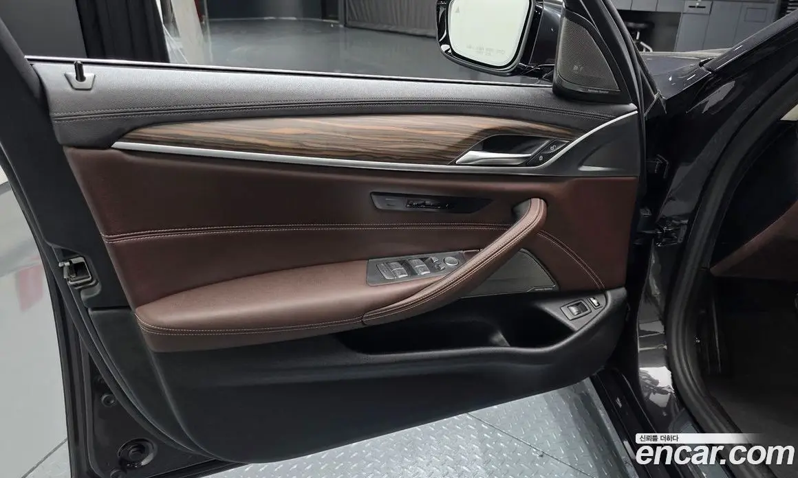 BMW 5 серия 2020 2.0 автомат (гидро), фото 11