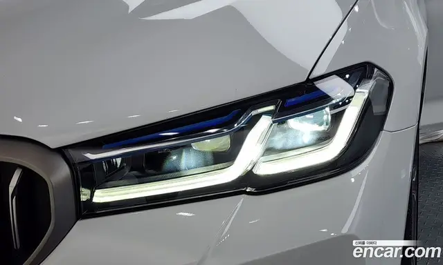 BMW 5 серия 2021 4.4 автомат (гидро), миниатюра 8 BMW 5 серия 2021 4.4 автомат (гидро), миниатюра 8