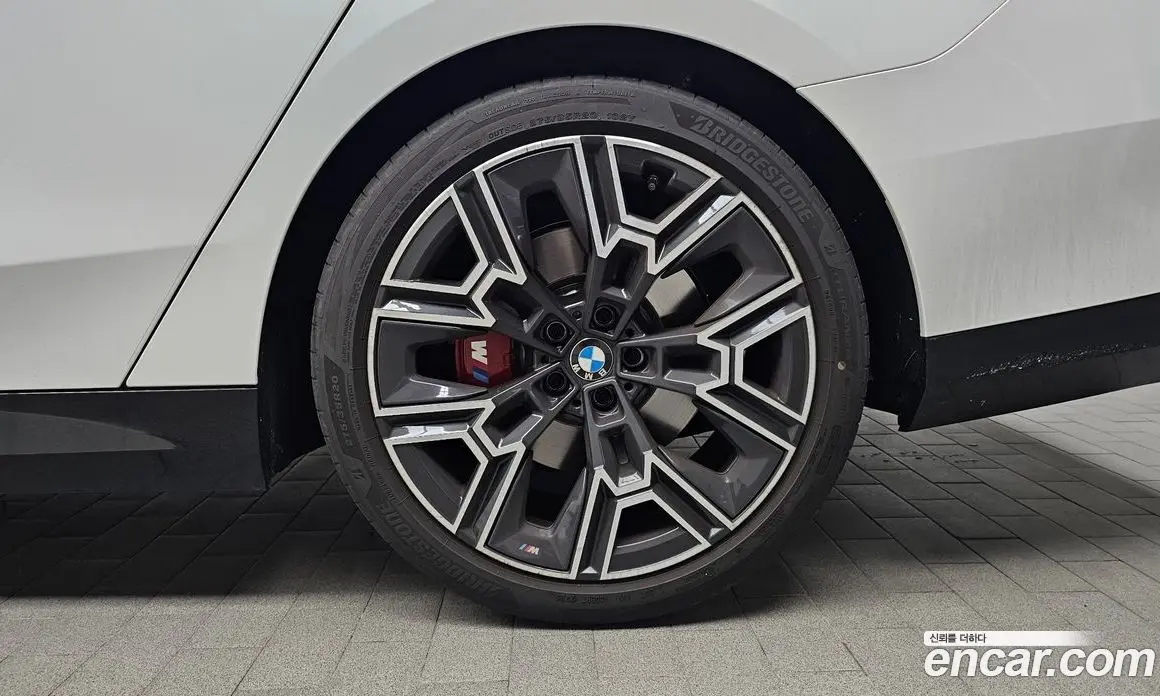 BMW 5 серия 2025 2.0 автомат (гидро), фото 7 BMW 5 серия 2025 2.0 автомат (гидро), фото 7