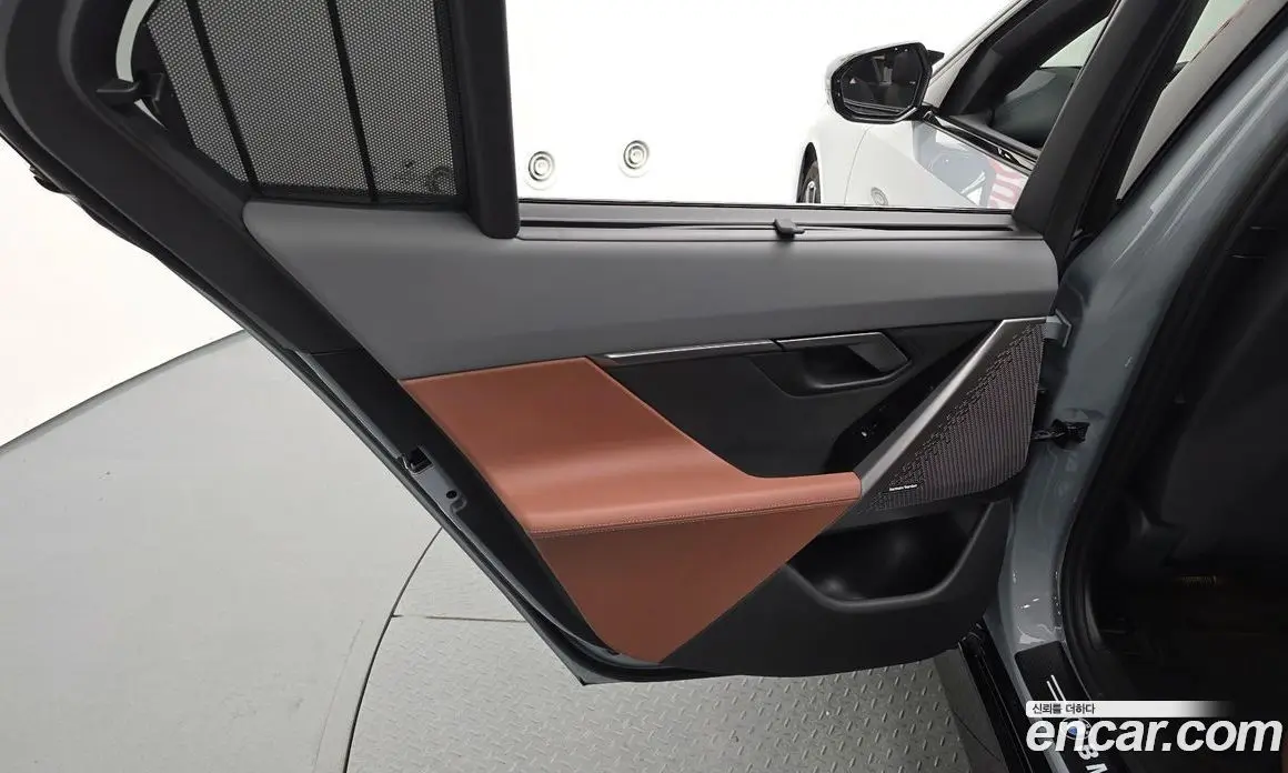 BMW 5 серия 2025 2.0 автомат (гидро), фото 15 BMW 5 серия 2025 2.0 автомат (гидро), фото 15