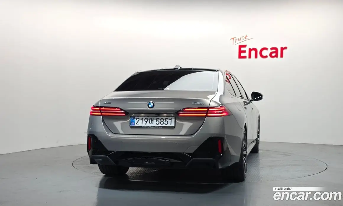 BMW 5 серия 2025 2.0 автомат (гидро), фото 4