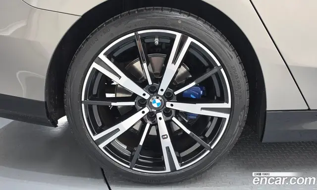 BMW 5 серия 2025 2.0 автомат (гидро), миниатюра 5