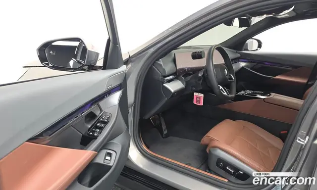 BMW 5 серия 2025 2.0 автомат (гидро), миниатюра 10
