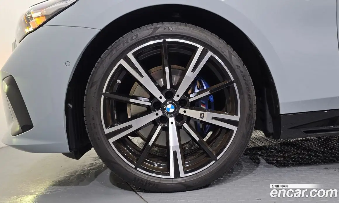 BMW 5 серия 2025 2.0 автомат (гидро), фото 5