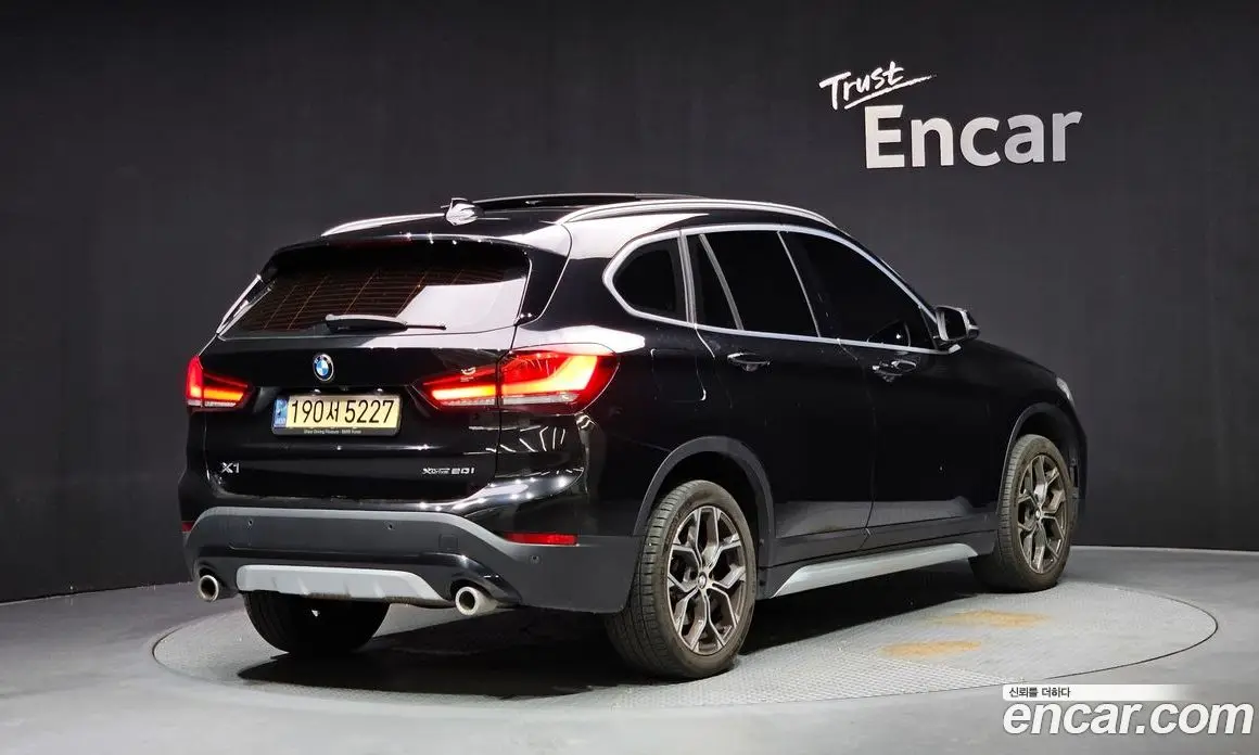 BMW X1 2021 2.0 автомат (гидро), фото 2 BMW X1 2021 2.0 автомат (гидро), фото 2