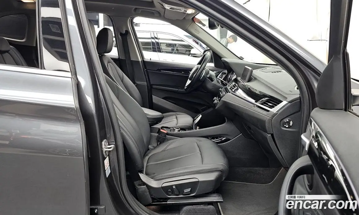BMW X1 2022 2.0 автомат (гидро), фото 17 BMW X1 2022 2.0 автомат (гидро), фото 17