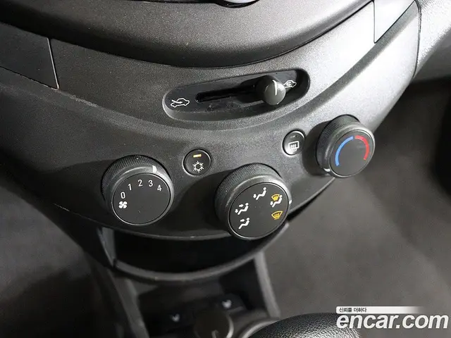 Chevrolet Spark 2012 1.0 автомат (гидро), миниатюра 8 Chevrolet Spark 2012 1.0 автомат (гидро), миниатюра 8