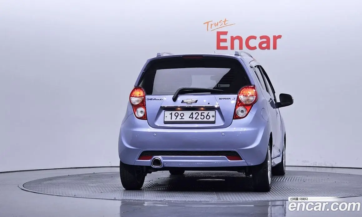 Chevrolet Spark 2014 1.0 автомат (гидро), фото 4 Chevrolet Spark 2014 1.0 автомат (гидро), фото 4