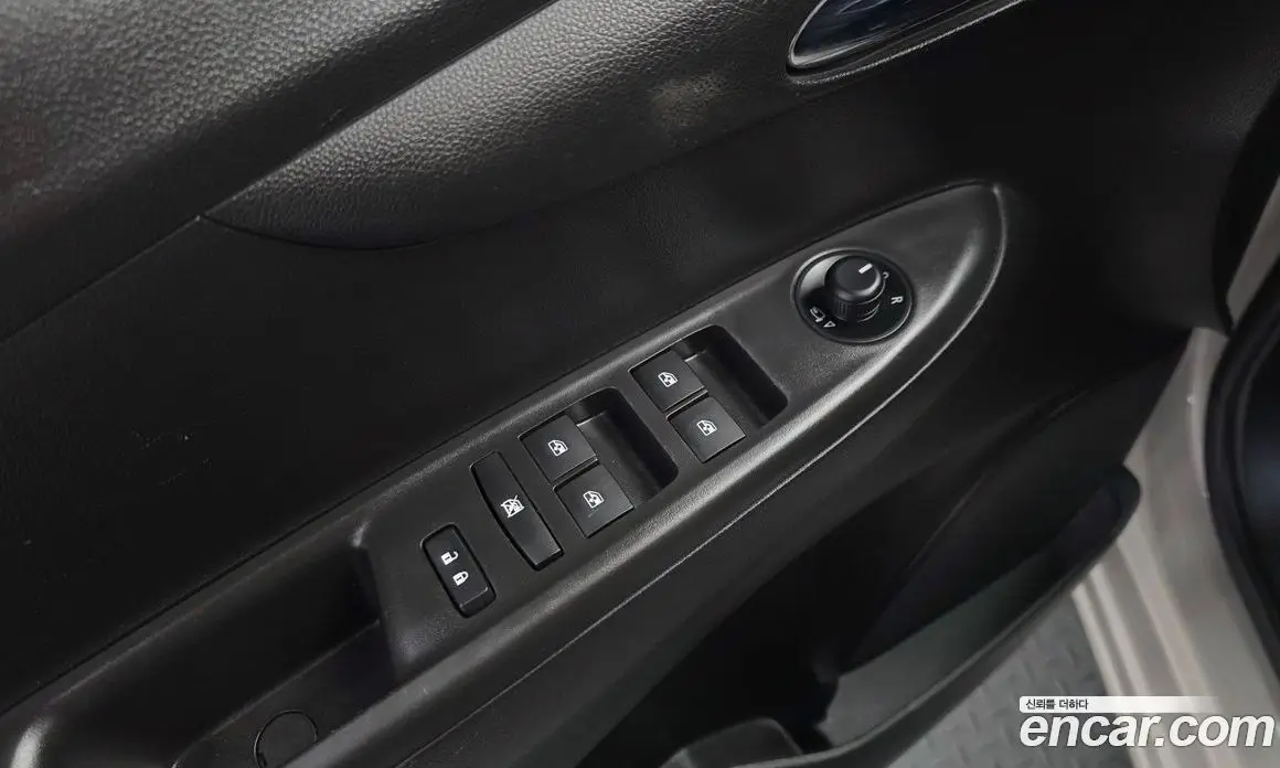 Chevrolet Spark 2019 1.0 автомат (гидро), фото 27