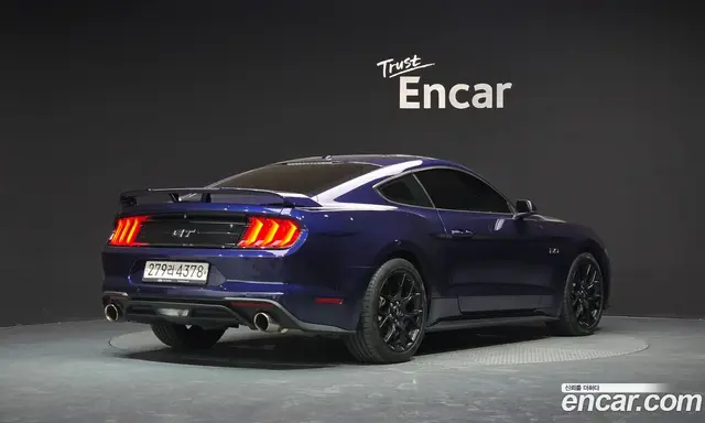 Ford Mustang 2019 2.3 автомат (гидро), миниатюра 2