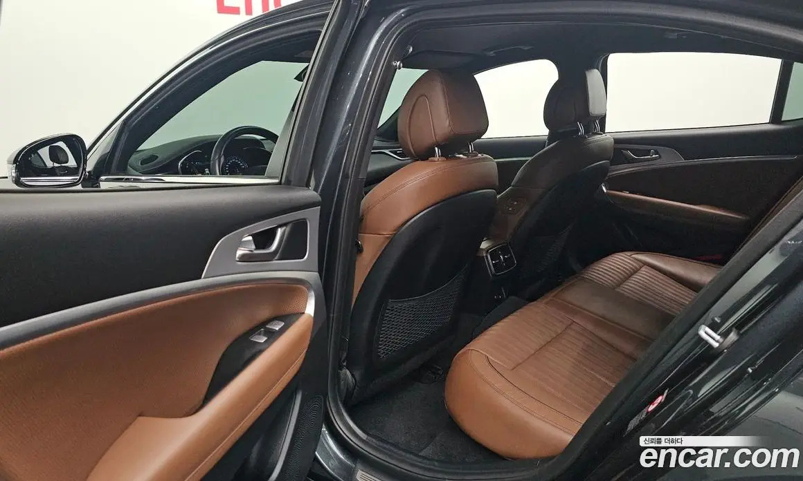 Genesis G70 2018 2.0 автомат (гидро), фото 17