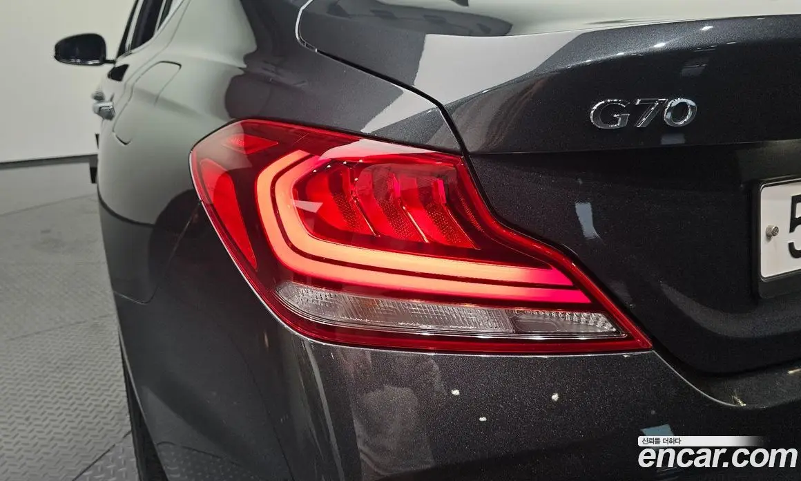 Genesis G70 2018 2.0 автомат (гидро), фото 8