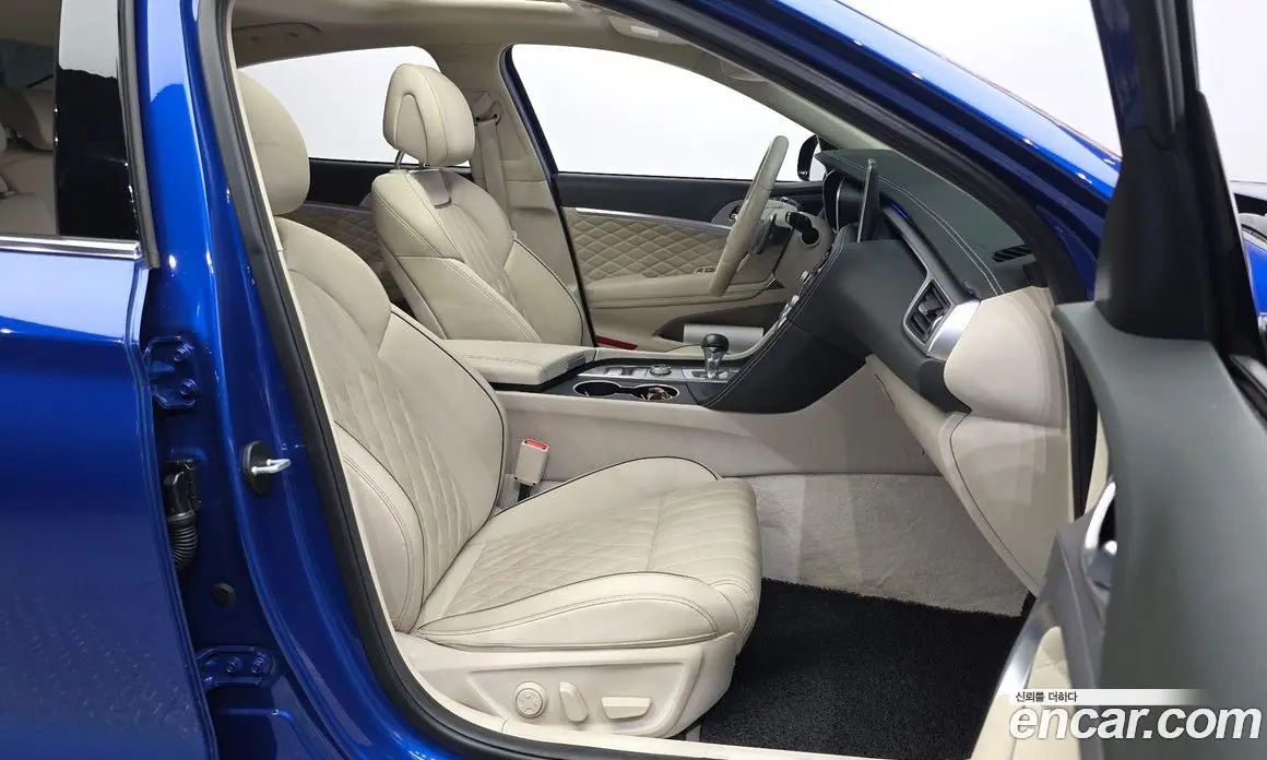 Genesis G70 2019 2.0 автомат (гидро), фото 16 Genesis G70 2019 2.0 автомат (гидро), фото 16