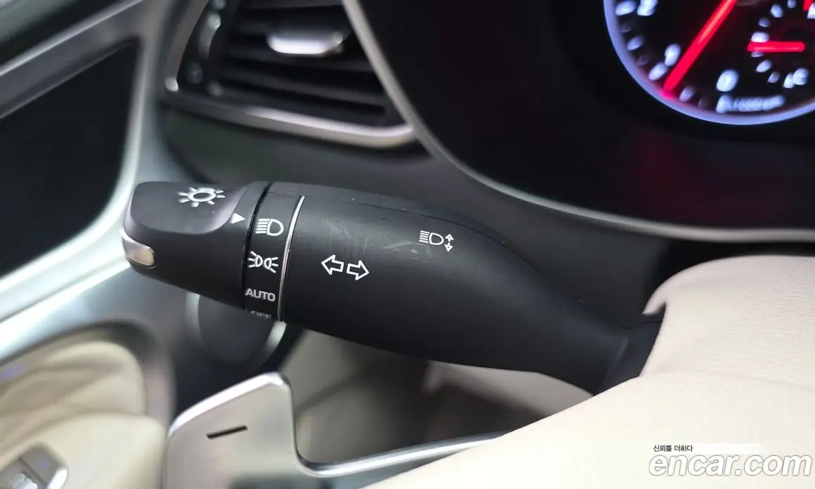 Genesis G70 2019 2.0 автомат (гидро), фото 28 Genesis G70 2019 2.0 автомат (гидро), фото 28