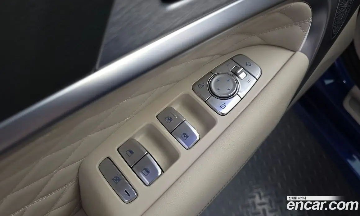 Genesis G70 2019 2.0 автомат (гидро), фото 31 Genesis G70 2019 2.0 автомат (гидро), фото 31