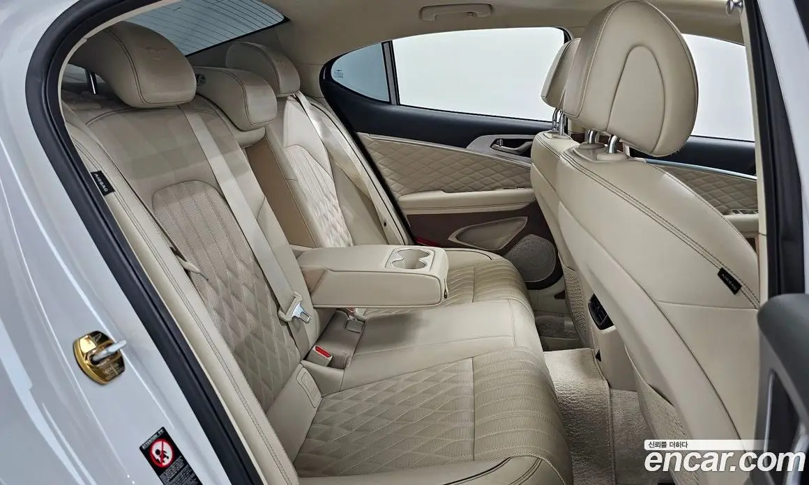Genesis G70 2019 2.0 автомат (гидро), фото 18 Genesis G70 2019 2.0 автомат (гидро), фото 18