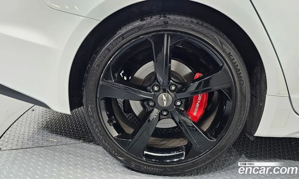 Genesis G70 2019 2.0 автомат (гидро), фото 5 Genesis G70 2019 2.0 автомат (гидро), фото 5