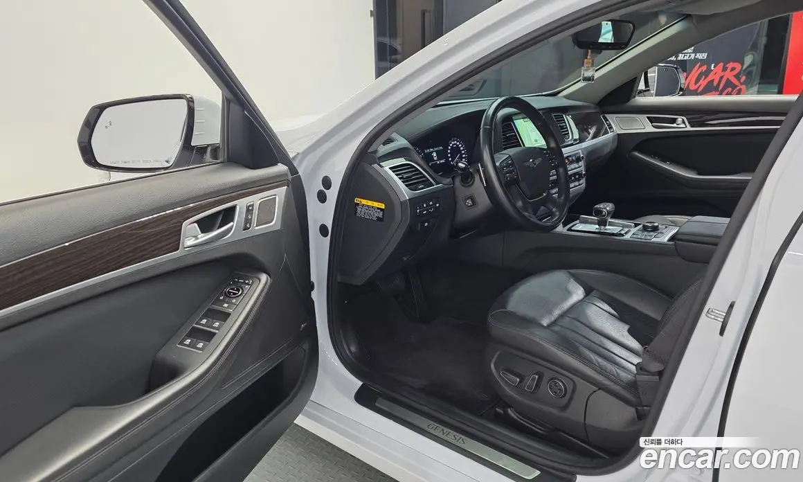 Genesis G80 2017 3.3 автомат (гидро), фото 13 Genesis G80 2017 3.3 автомат (гидро), фото 13