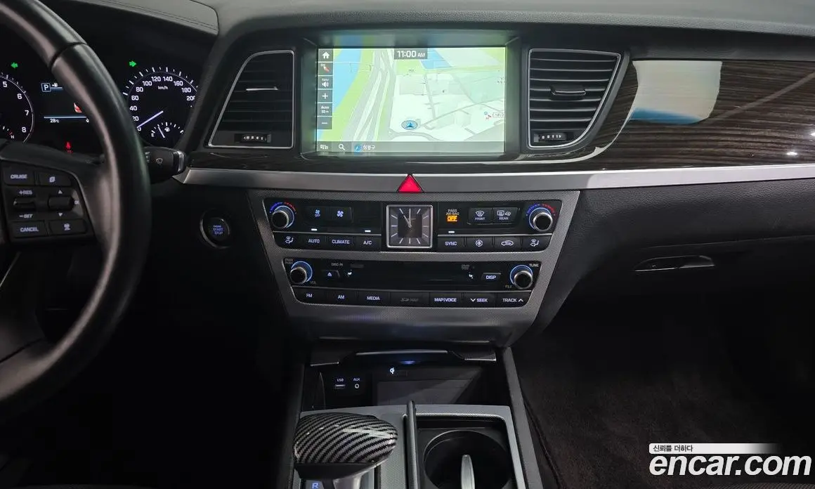 Genesis G80 2017 3.3 автомат (гидро), фото 22 Genesis G80 2017 3.3 автомат (гидро), фото 22
