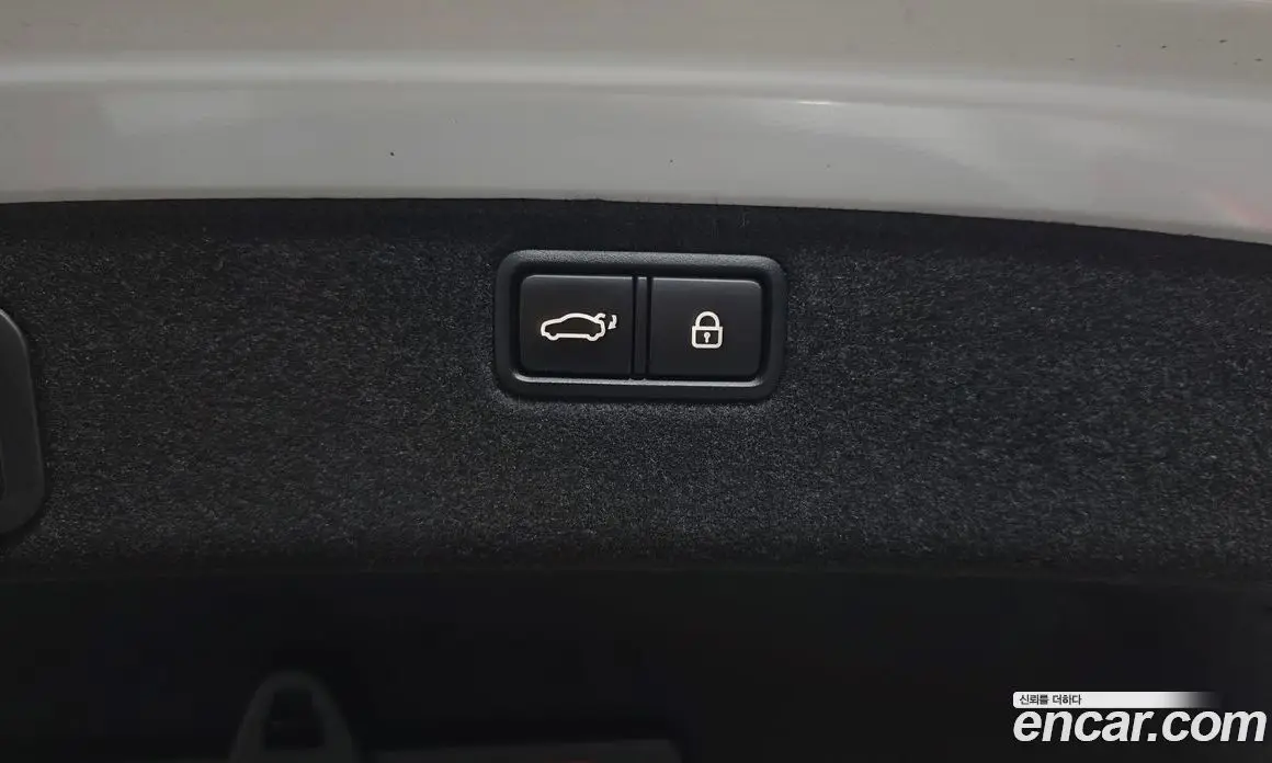 Genesis G80 2017 3.3 автомат (гидро), фото 32 Genesis G80 2017 3.3 автомат (гидро), фото 32