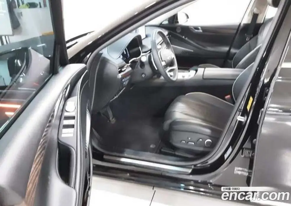 Genesis G80 2023 2.5 автомат (гидро), фото 4 Genesis G80 2023 2.5 автомат (гидро), фото 4