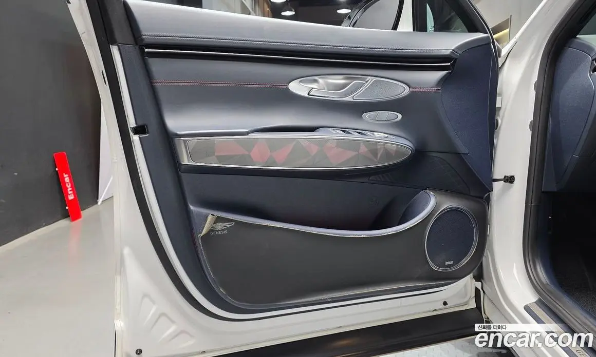 Genesis GV70 2021 2.5 автомат (гидро), фото 14