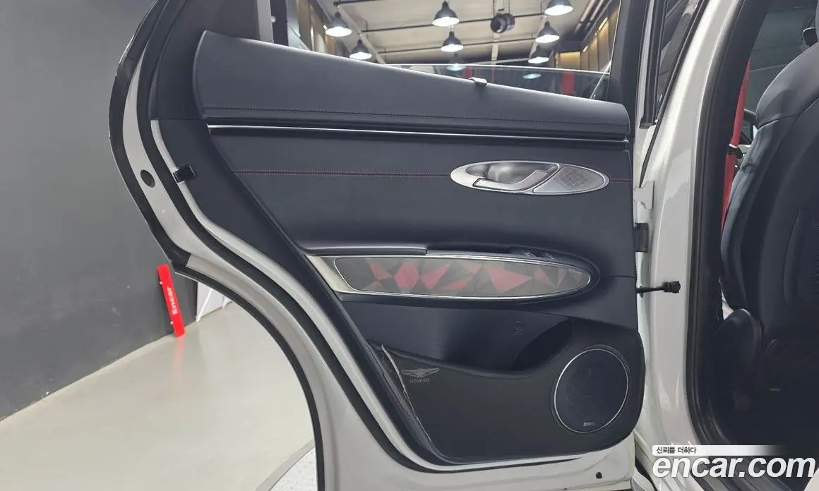 Genesis GV70 2021 2.5 автомат (гидро), фото 15