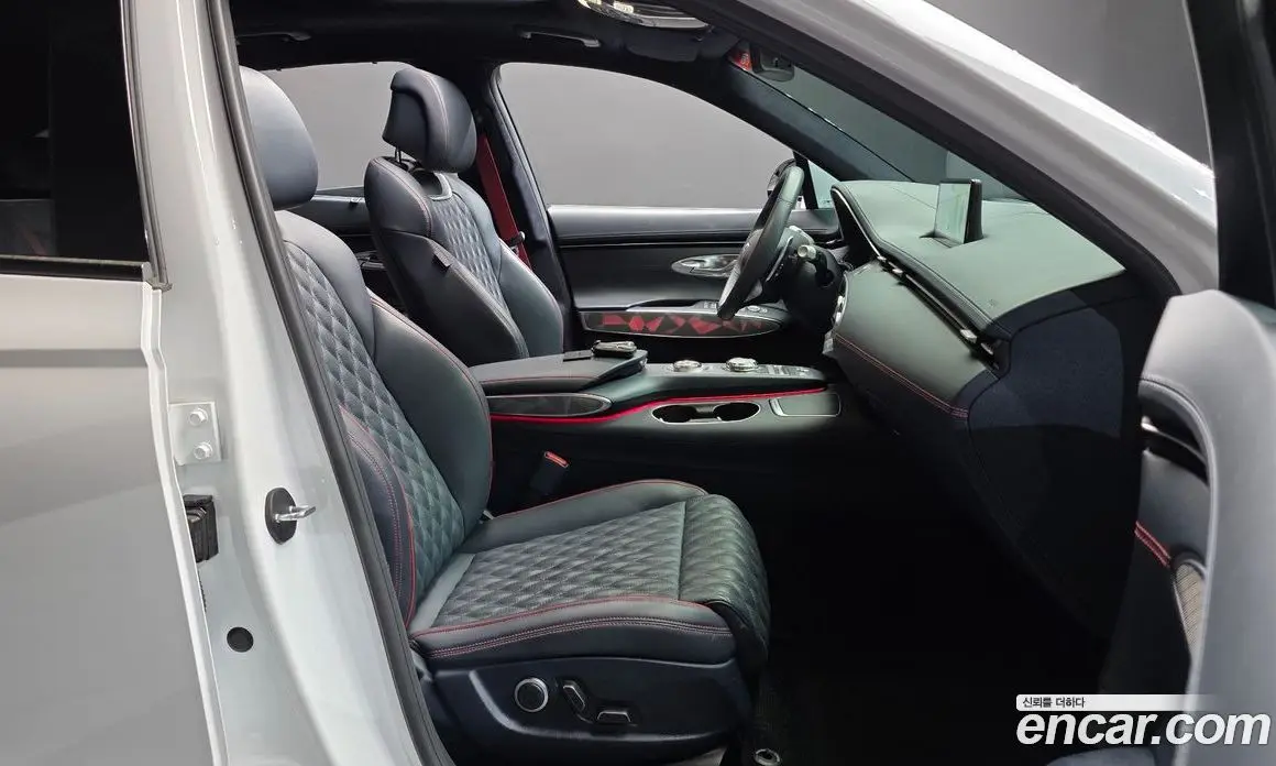 Genesis GV70 2021 2.5 автомат (гидро), фото 16