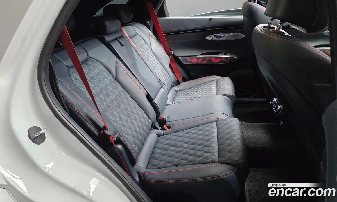 Genesis GV70 2021 2.5 автомат (гидро), фото 17
