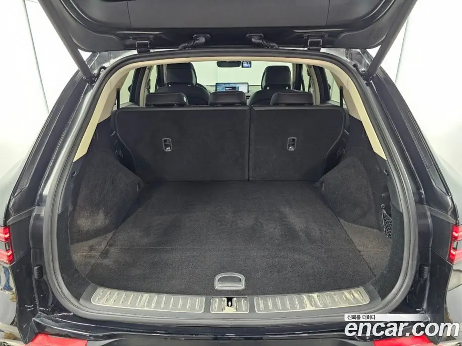 Genesis GV70 2022 2.5 автомат (гидро), фото 18 Genesis GV70 2022 2.5 автомат (гидро), фото 18