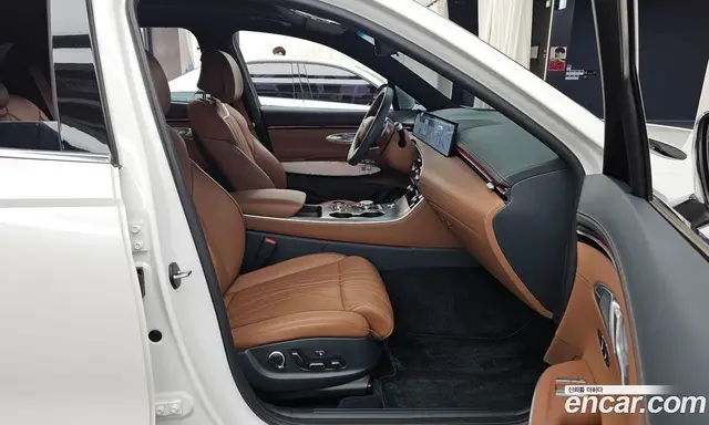 Genesis GV70 2024 2.5 автомат (гидро), миниатюра 11 Genesis GV70 2024 2.5 автомат (гидро), миниатюра 11