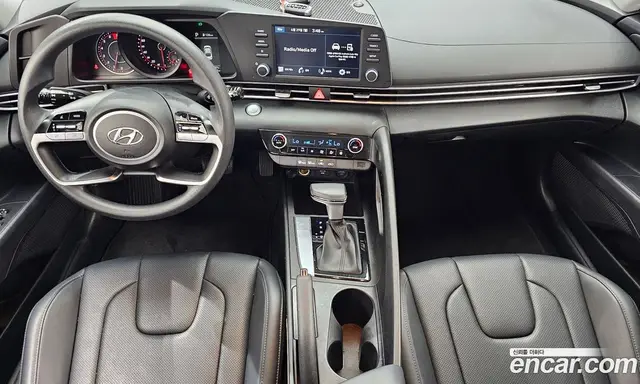 Hyundai Avante 2023 1.6 автомат (гидро), миниатюра 9 Hyundai Avante 2023 1.6 автомат (гидро), миниатюра 9