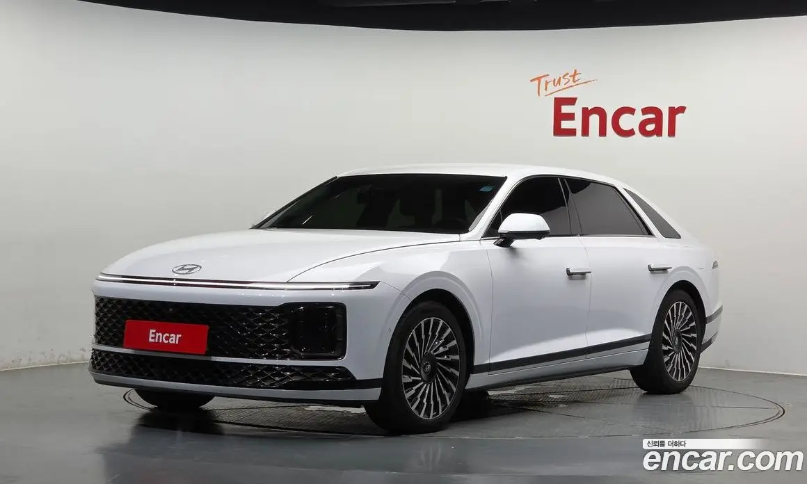 Hyundai Grandeur 2023 1.6 автомат (гидро), фото 1