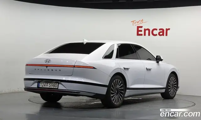 Hyundai Grandeur 2023 1.6 автомат (гидро), миниатюра 2