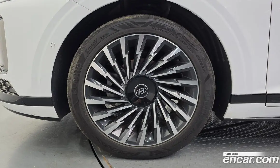 Hyundai Grandeur 2023 1.6 автомат (гидро), фото 5