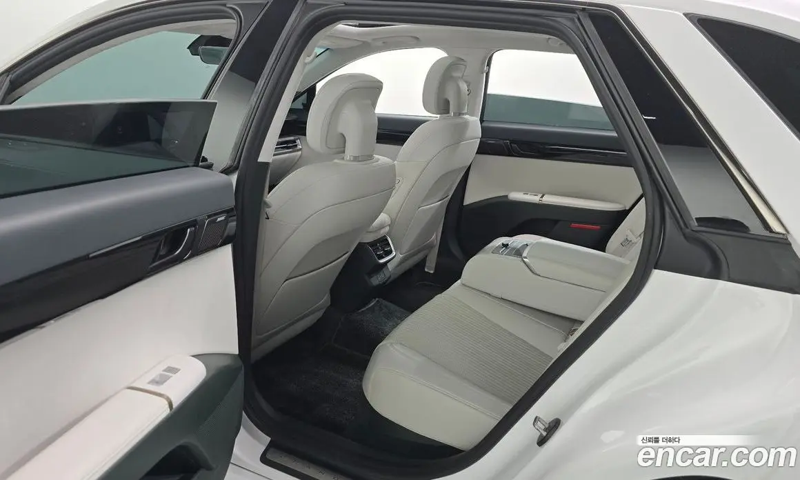Hyundai Grandeur 2024 2.5 автомат (гидро), фото 12