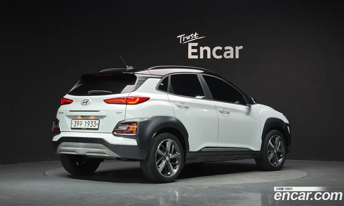 Hyundai Kona 2018 1.6 автомат (гидро), фото 2