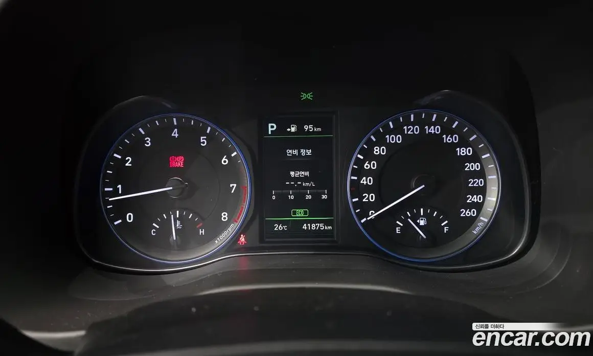 Hyundai Kona 2018 1.6 автомат (гидро), фото 11