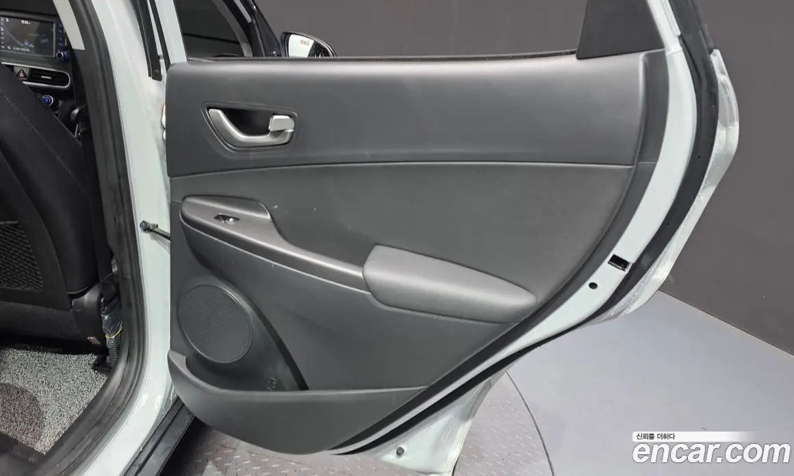 Hyundai Kona 2018 1.6 автомат (гидро), фото 15