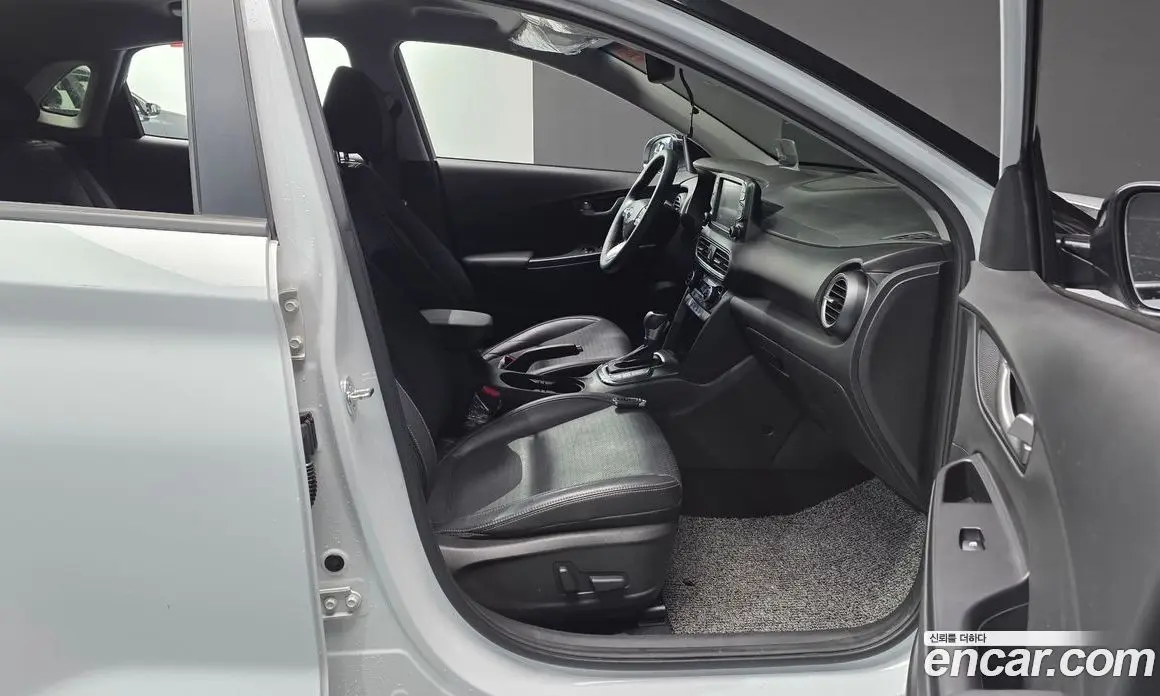 Hyundai Kona 2018 1.6 автомат (гидро), фото 16