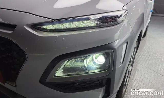 Hyundai Kona 2018 1.6 автомат (гидро), миниатюра 8
