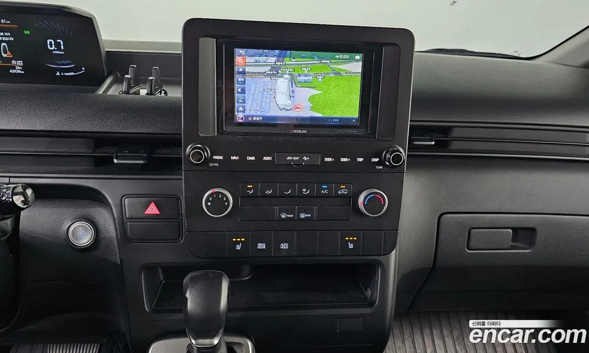 Hyundai Staria 2021 2.2 автомат (гидро), фото 22