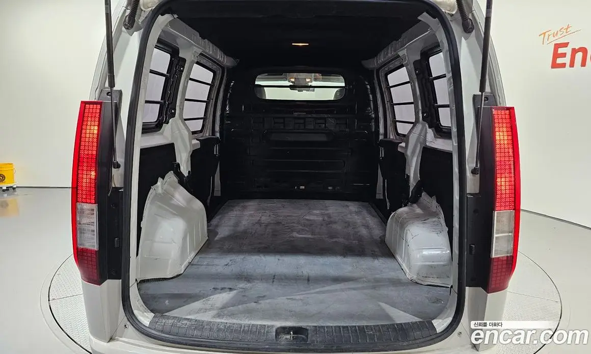 Hyundai Staria 2021 2.2 автомат (гидро), фото 26