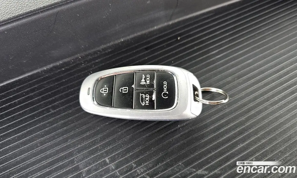 Hyundai Staria 2021 2.2 автомат (гидро), фото 30