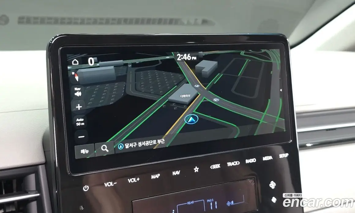 Hyundai Staria 2023 2.2 автомат (гидро), фото 13