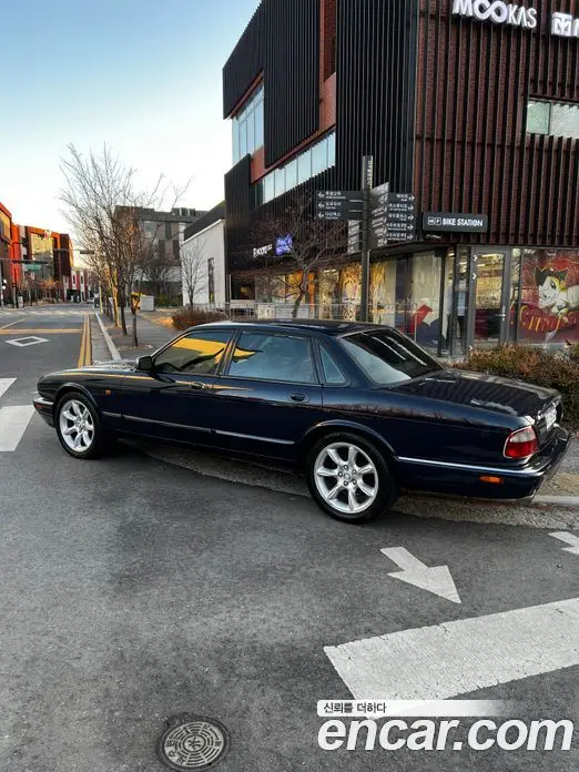Jaguar XJ-8 1998 3.0 автомат (гидро), миниатюра 5 Jaguar XJ-8 1998 3.0 автомат (гидро), миниатюра 5