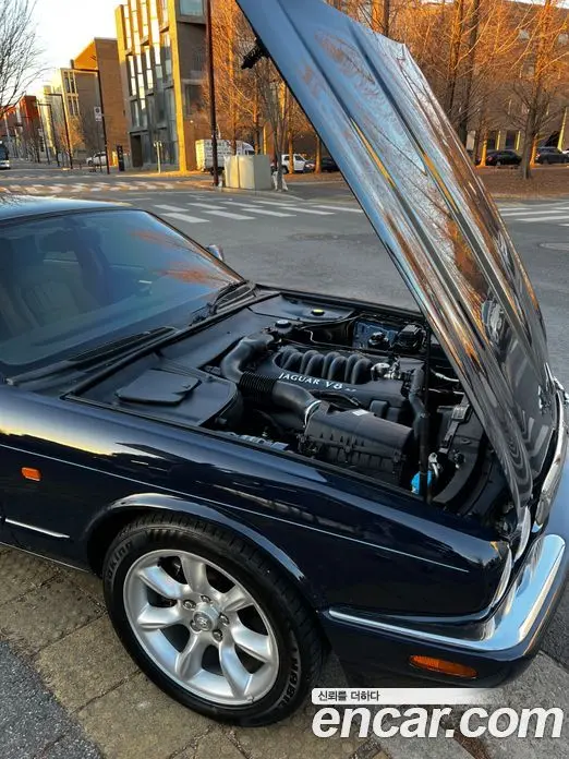 Jaguar XJ-8 1998 3.0 автомат (гидро), миниатюра 6 Jaguar XJ-8 1998 3.0 автомат (гидро), миниатюра 6