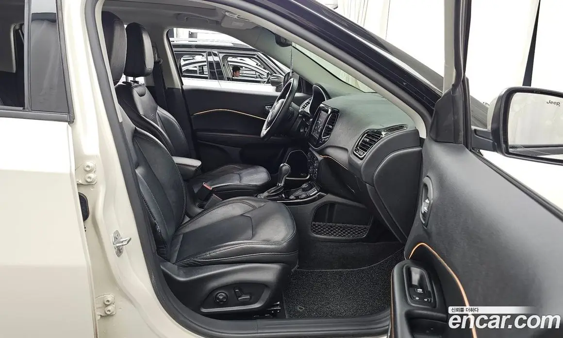 Jeep Compass 2019 2.4 автомат (гидро), фото 17