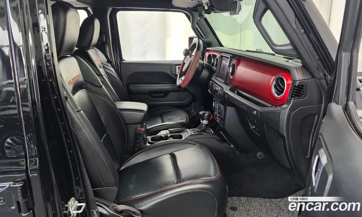 Jeep Wrangler 2021 2.0 автомат (гидро), фото 16 Jeep Wrangler 2021 2.0 автомат (гидро), фото 16