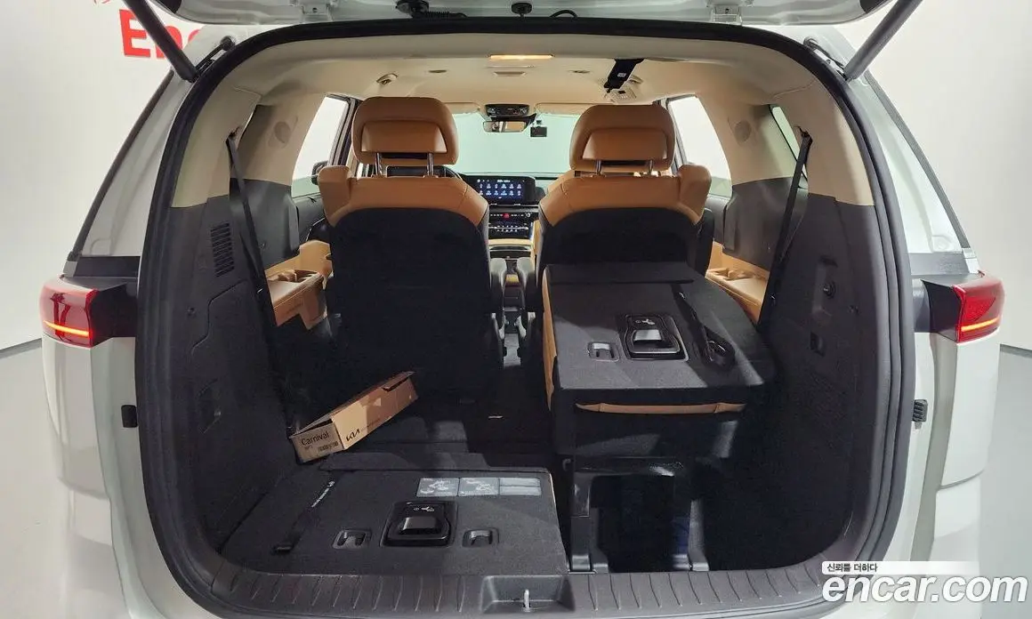 Kia Carnival 2022 3.5 автомат (гидро), фото 26 Kia Carnival 2022 3.5 автомат (гидро), фото 26